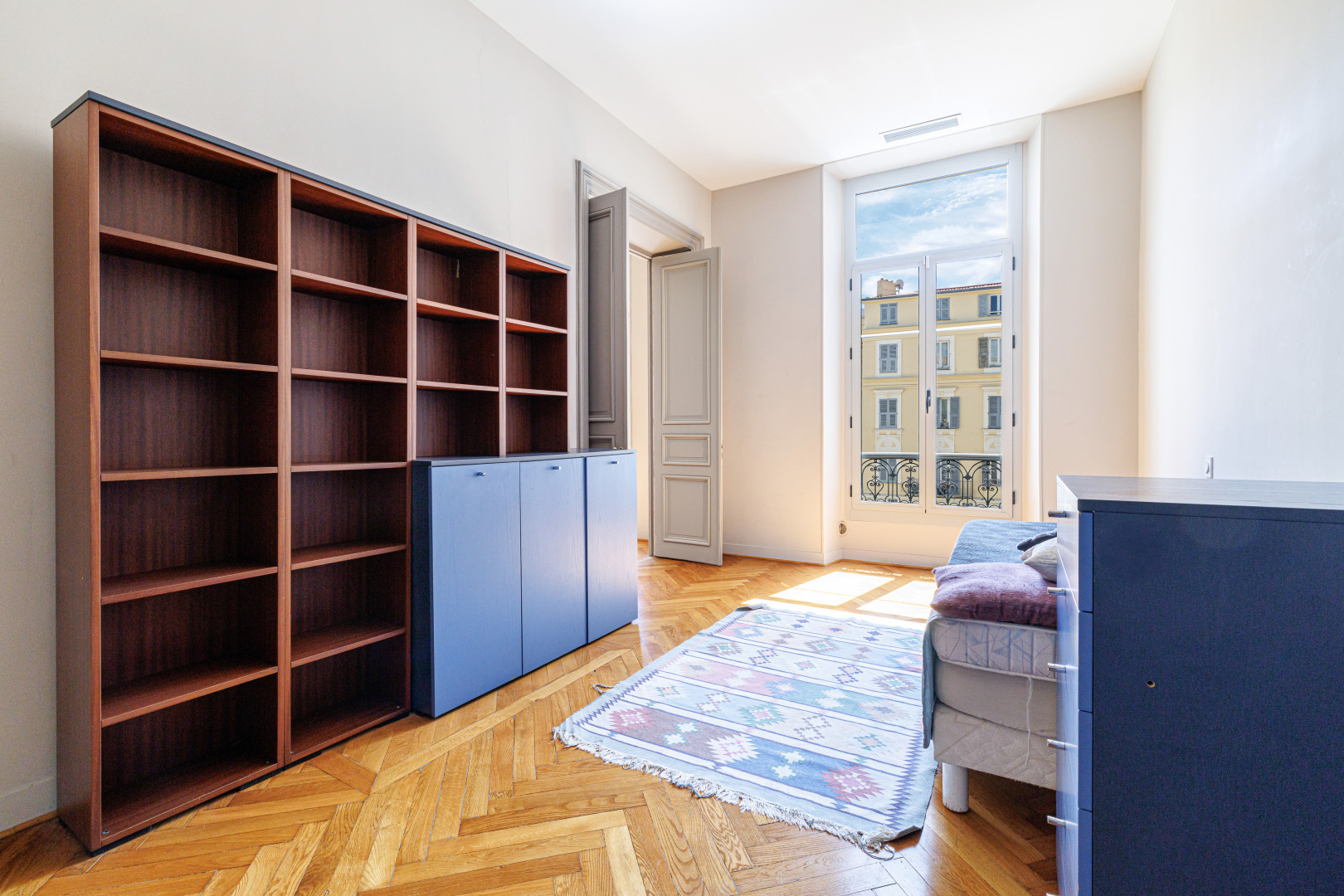 
                                                Vente
                                                 Nice Gioffredo - Magnifique appartement bourgeois de 6 pièces au coeur des commerces de la Place Massena et proche de la mer