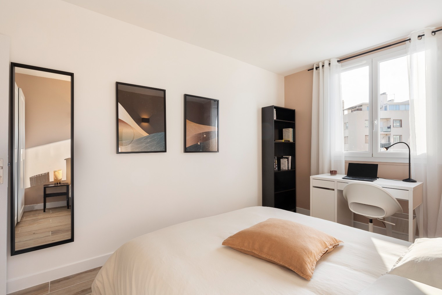 
                                                Colocation
                                                 Référence : 10 Henri Matisse B