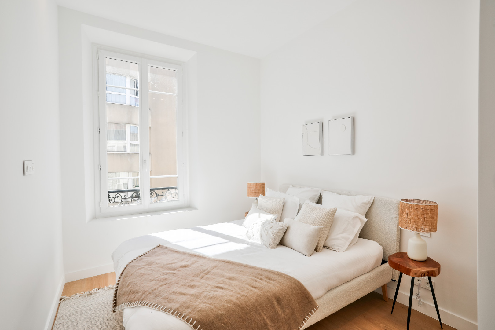 
                                                Vente
                                                 Nice - Le Port - Grand 5 pièces de 136 m²