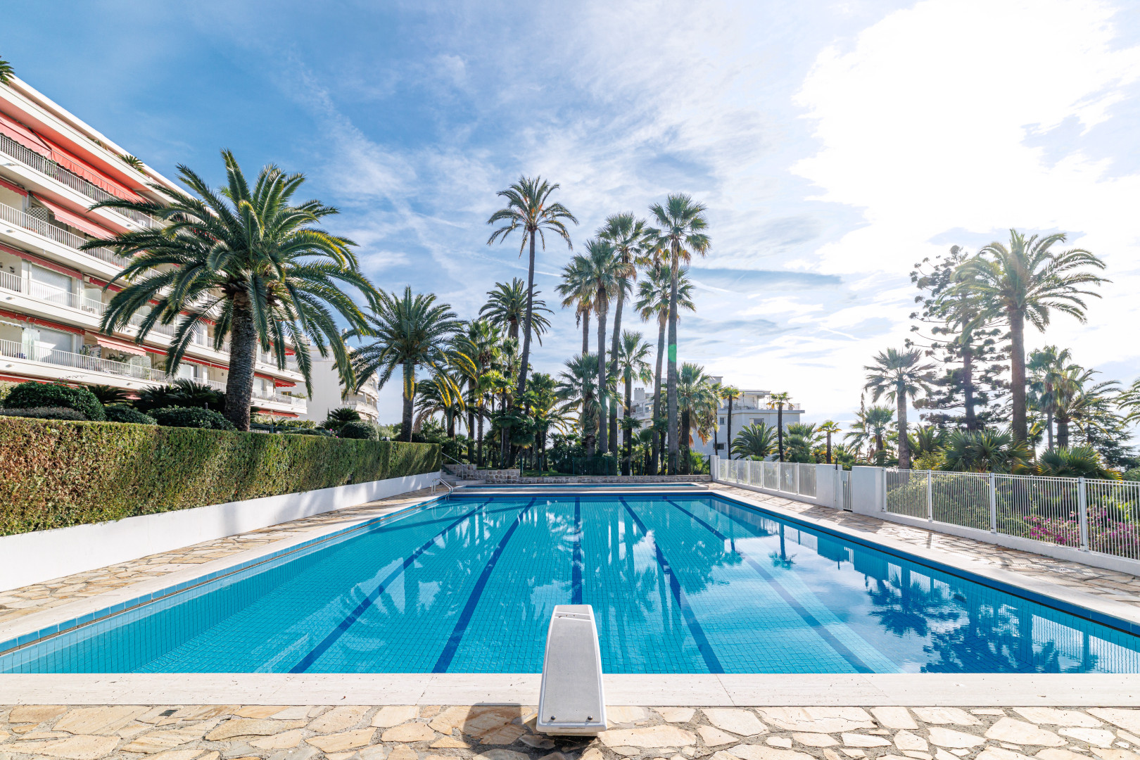 
                                                Vente
                                                 Nice - Mont Boron - Magnifique 3 pièces de 75 m² avec terrasse et vue panoramique.