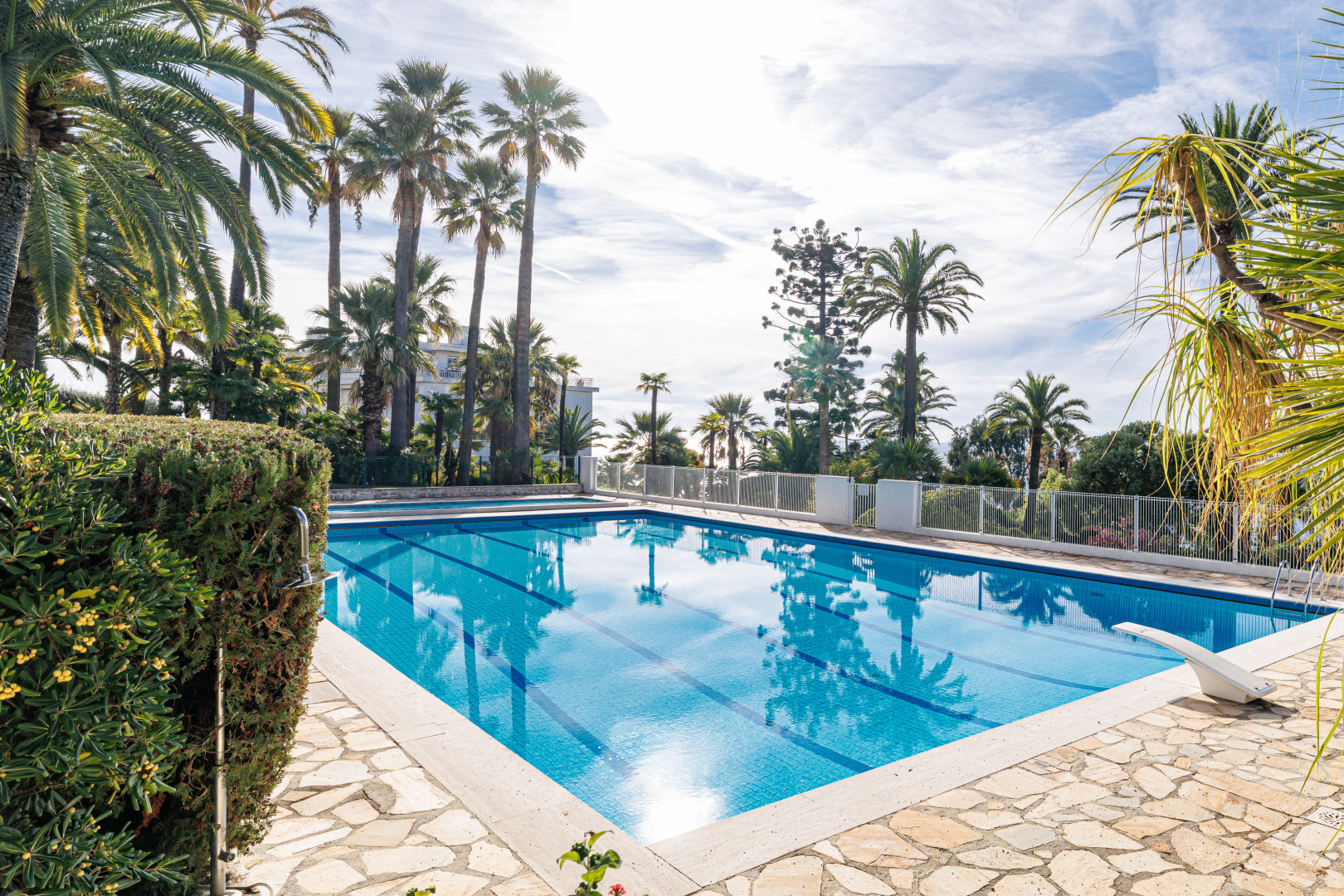 
                                                Vente
                                                 Nice - Mont Boron - Magnifique 3 pièces de 75 m² avec terrasse et vue panoramique.