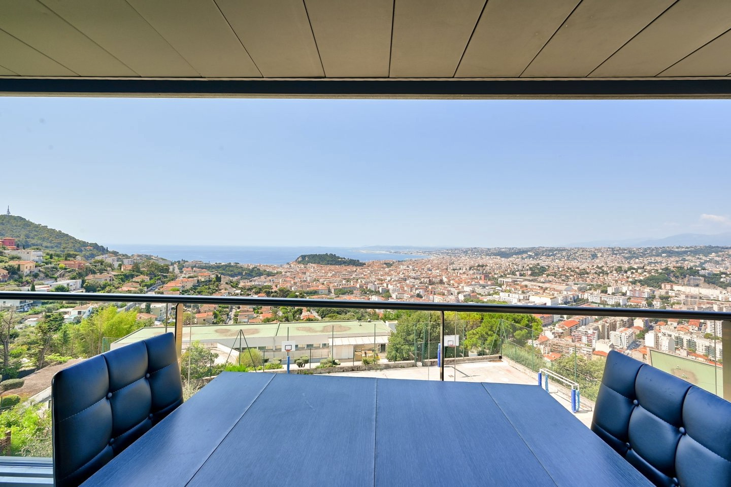 
                                                Vente
                                                 NICE - Mont Boron  - appartement 2 pièces