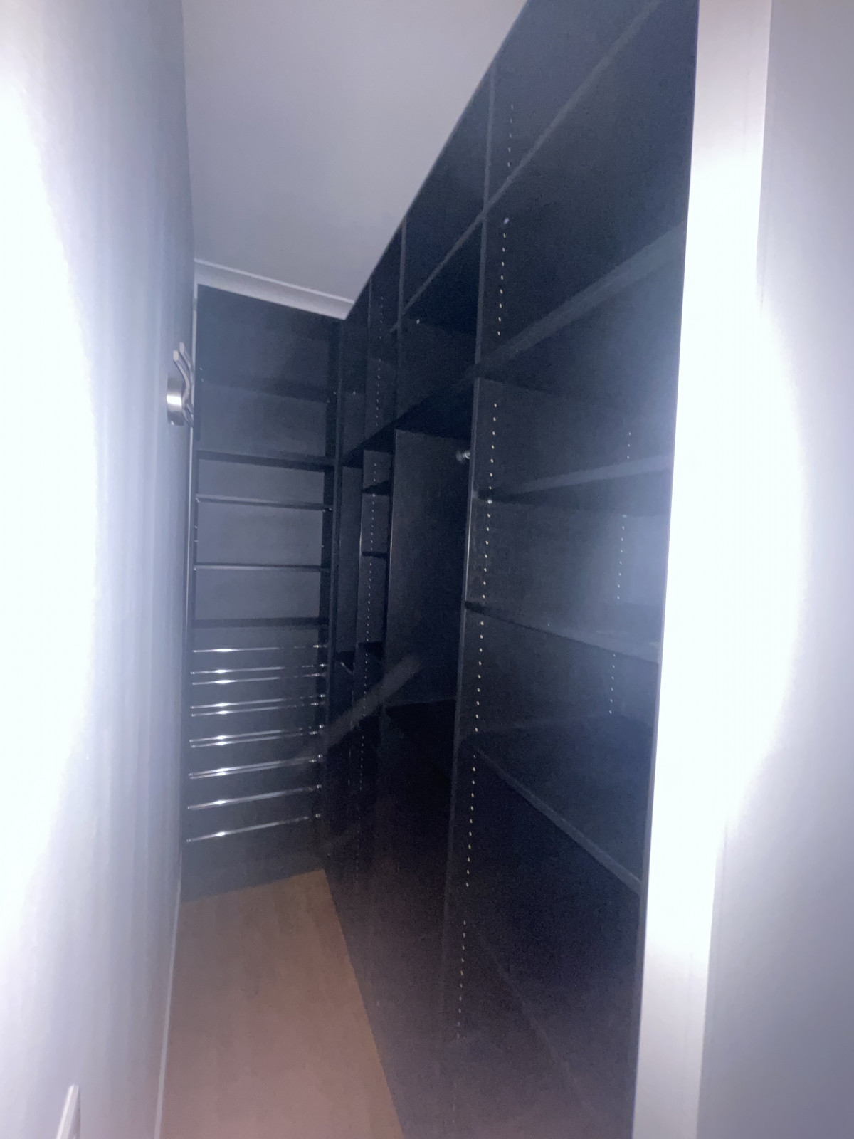 
                                                Location
                                                 NICE / MUSICIENS - Appartement de type 3 pièces MEUBLE avec cave en sous-sol