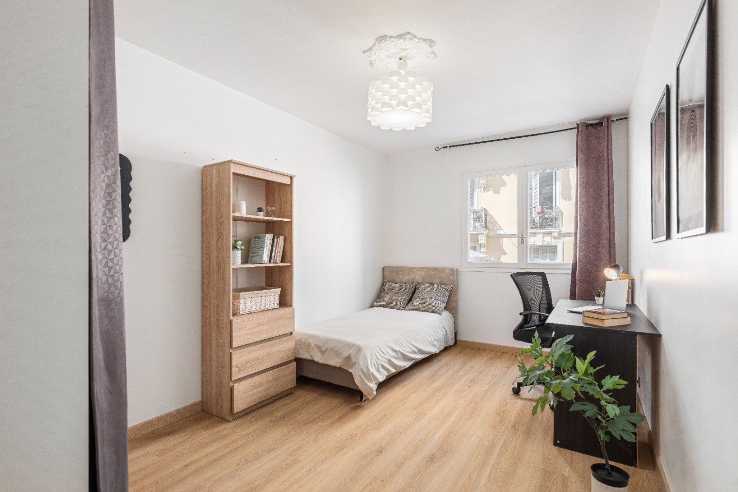 
                                                Colocation
                                                 Référence : 5 Maion Grossa A