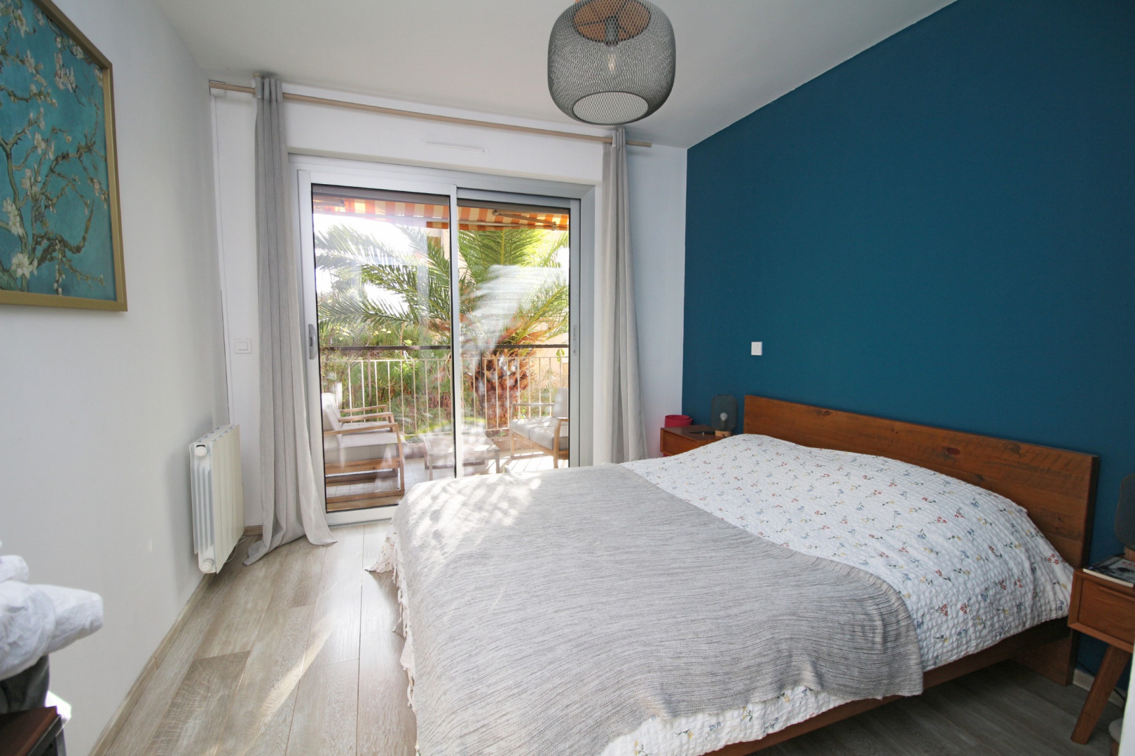 
                                                Vente
                                                 Nice Ouest Lanterne 4 pièces rénové au calme avec piscine et terrasse