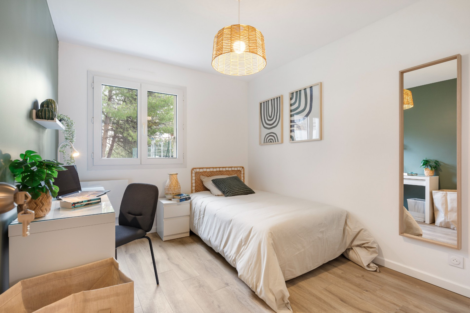
                                                Colocation
                                                 Nice Pasteur - Chambre Climatisée en Colocation