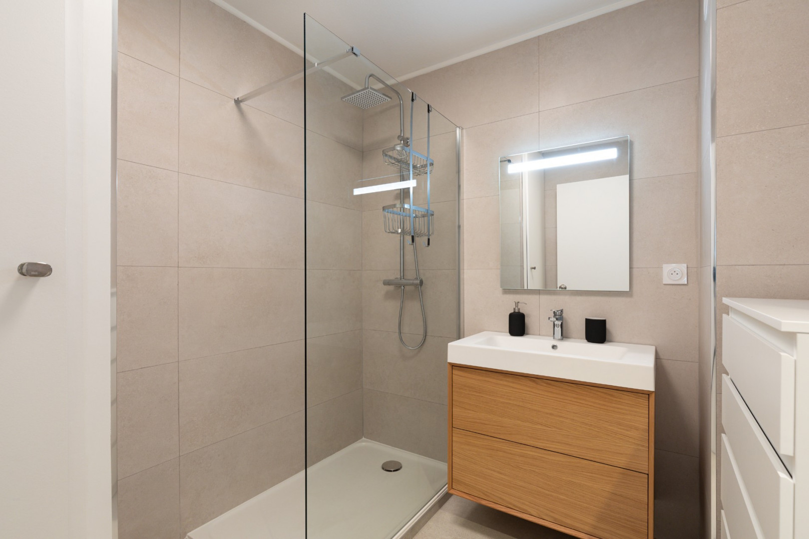 
                                                Colocation
                                                 Nice Pasteur - Chambre Climatisée en Colocation