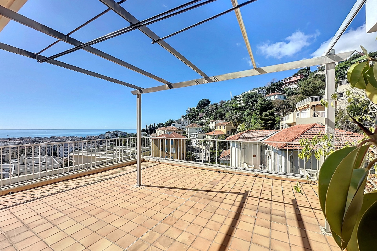 
                                                Vente
                                                 Nice Penthouse avec vue panoramique