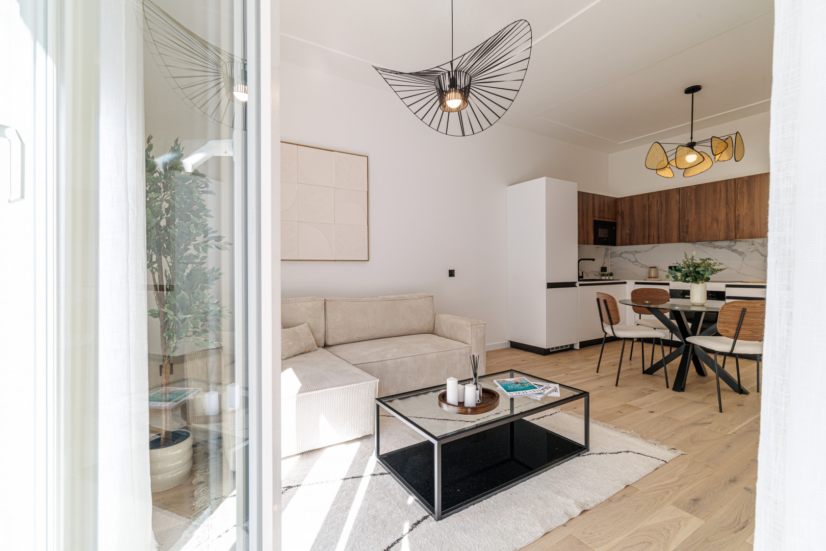 
                                                Vente
                                                 Nice - Promenade des Anglais - Magnifique 3 pièces de 59 m² avec terrasse et vue mer