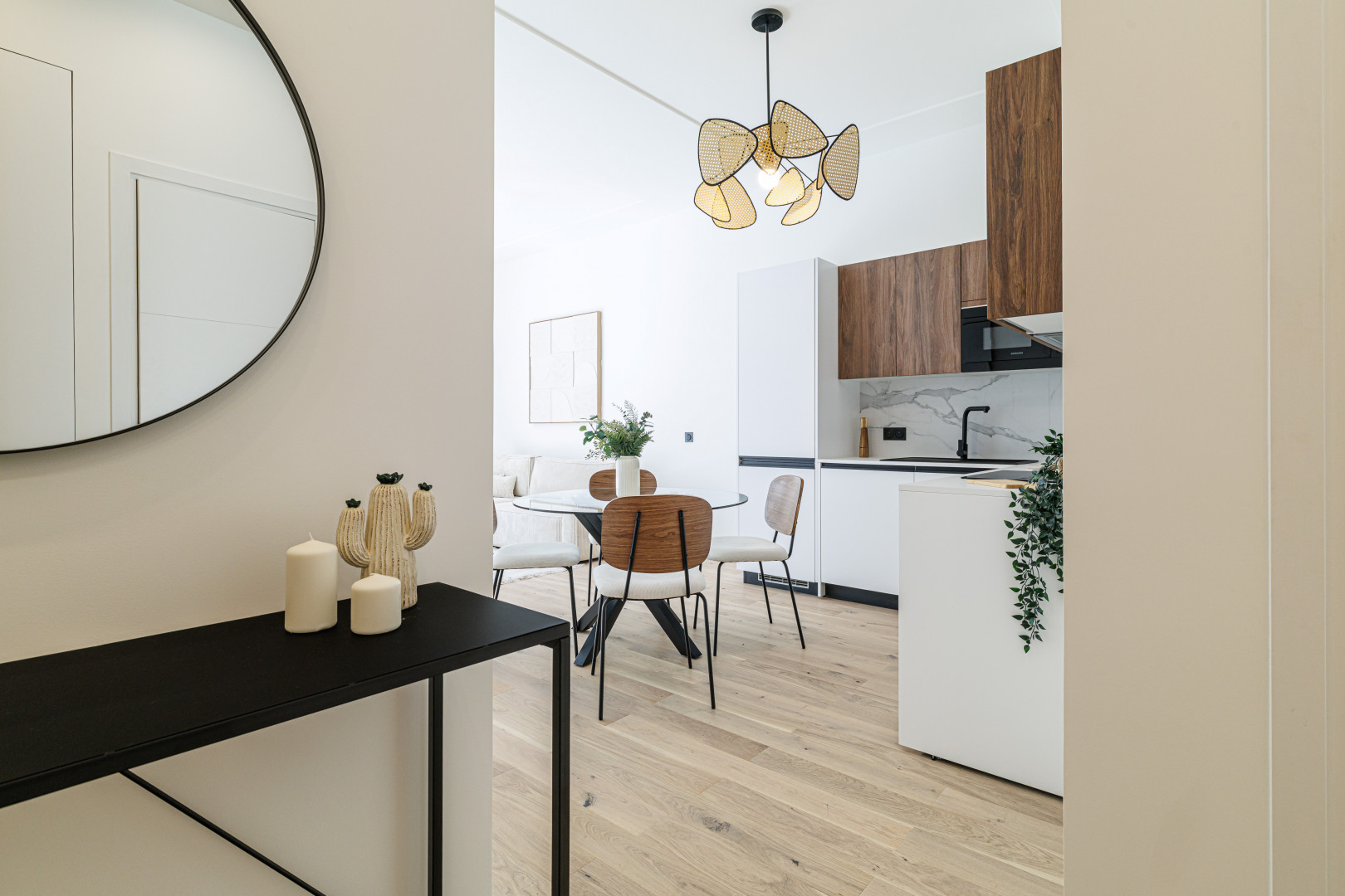 
                                                Vente
                                                 Nice - Promenade des Anglais - Magnifique 3 pièces de 59 m² avec terrasse et vue mer