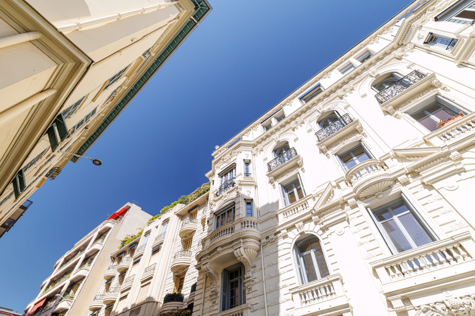 
                                                Vente
                                                 Nice quartier Wilson  - 3/4 pièces de 113m2 dans magnifique immeuble bourgeois