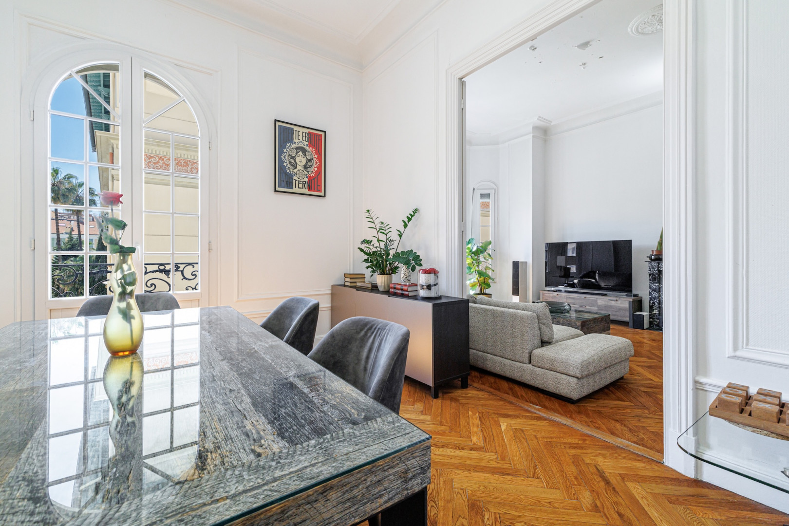 
                                                Vente
                                                 Nice quartier Wilson - Beau 4/5 pièces de 145 m² dans magnifique immeuble bourgeois