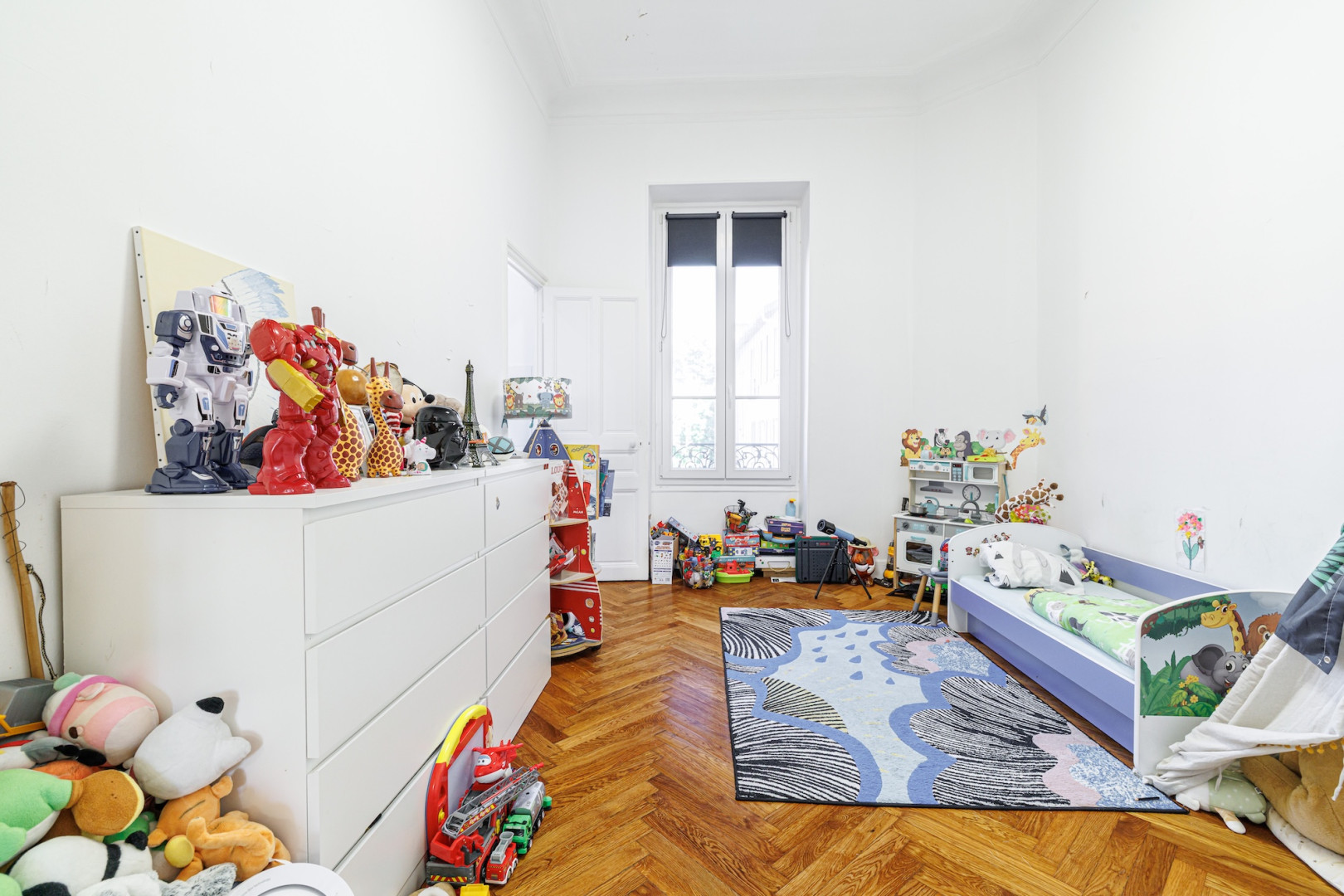 
                                                Vente
                                                 Nice quartier Wilson - Beau 4/5 pièces de 145 m² dans magnifique immeuble bourgeois