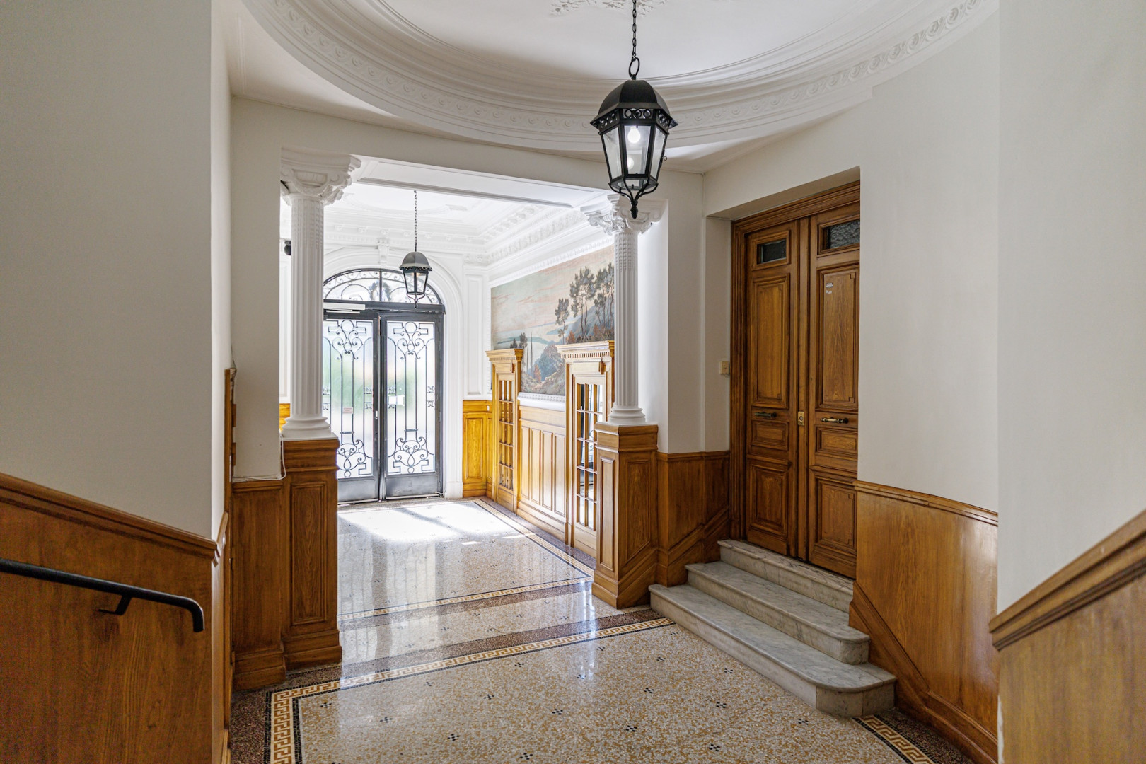 
                                                Vente
                                                 Nice quartier Wilson - Beau 4/5 pièces de 145 m² dans magnifique immeuble bourgeois