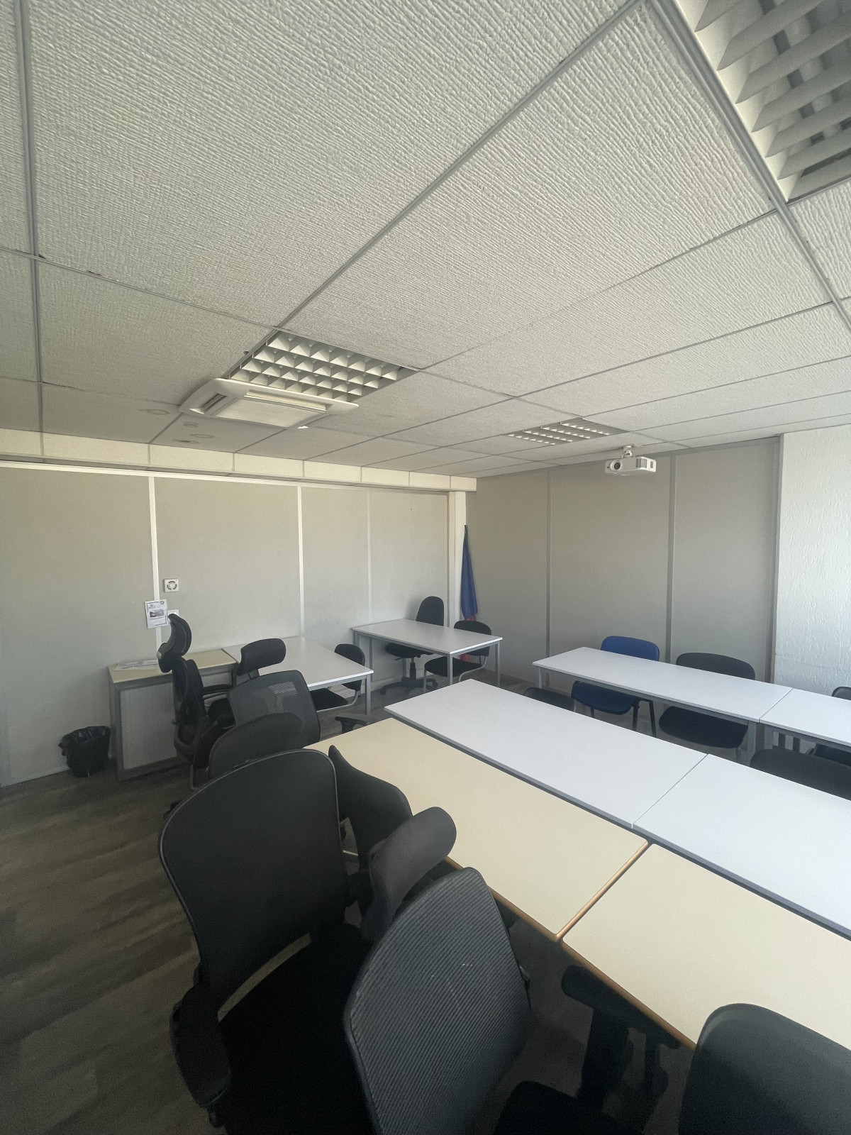 
                                                Location
                                                 NICE - RTE DE GRENOBLE