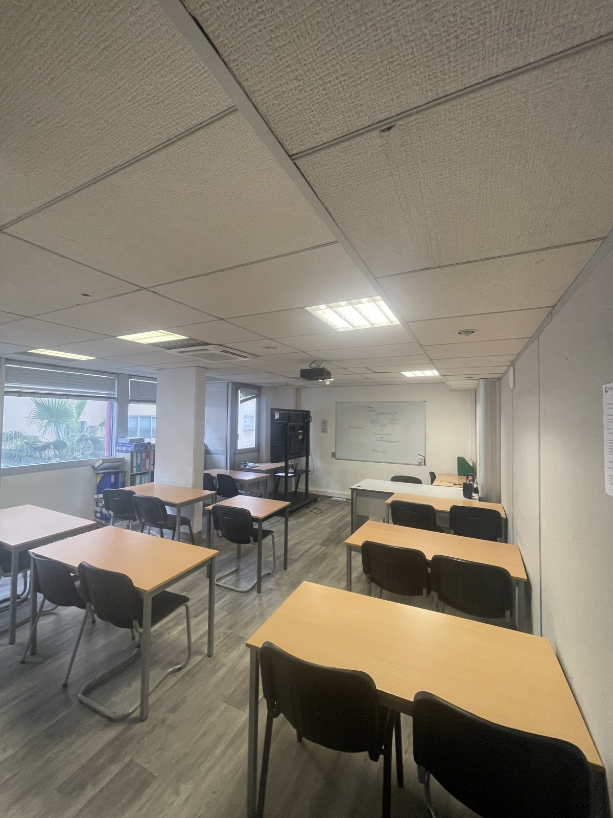 
                                                Location
                                                 NICE - RTE DE GRENOBLE