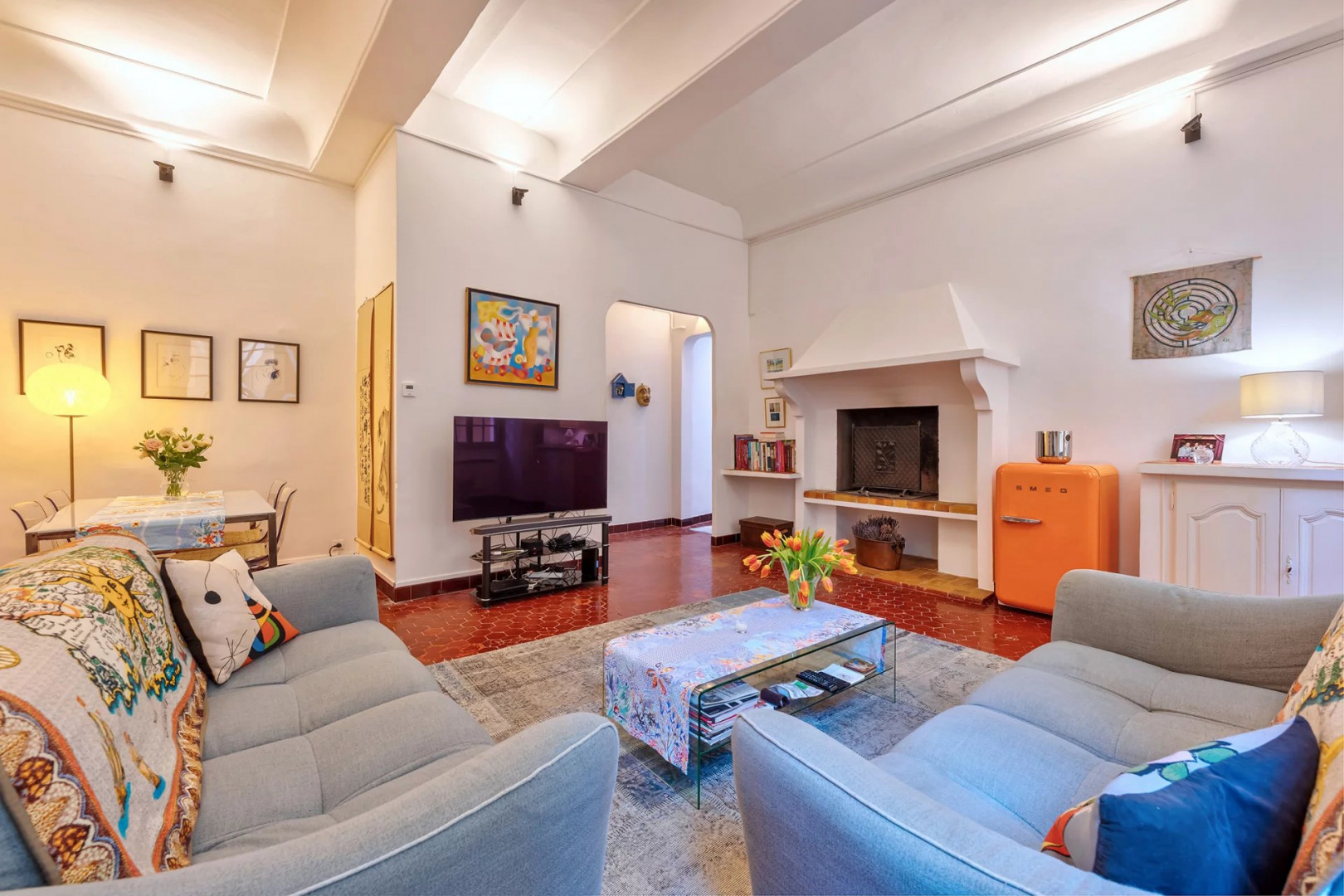 
                                                Vente
                                                 NICE - Vieille Ville : Élégant appartement 3 pièces de 109m² dan