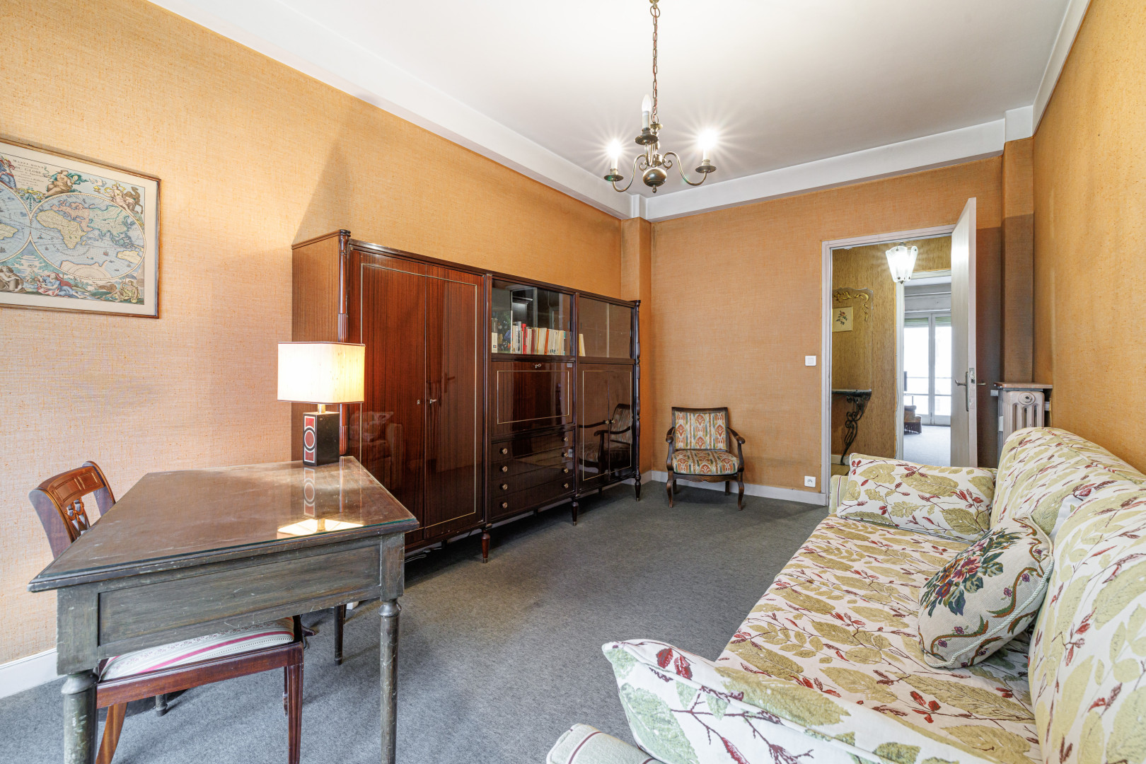 
                                                Vente
                                                 Nice - Wilson-  Joli 3 pièces traversant avec de nombreux extérieurs à rénover