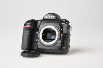 
                                                Photo
                                                 Nikon D850 dans son emballage d'origine