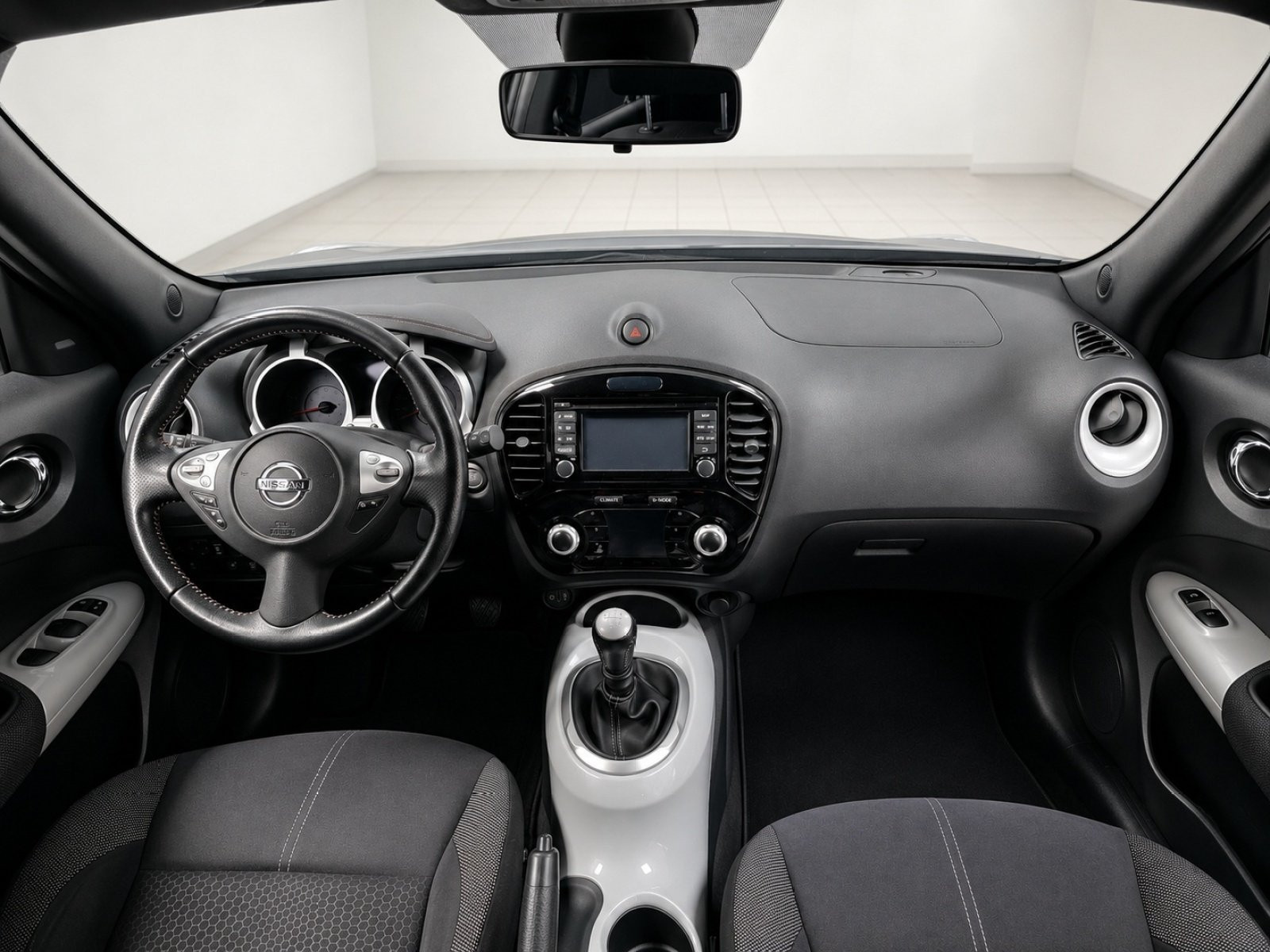 
                                                Voiture
                                                 NISSAN JUKE - 1.5 DCI 110 CV VISIA PACK - 5 CV