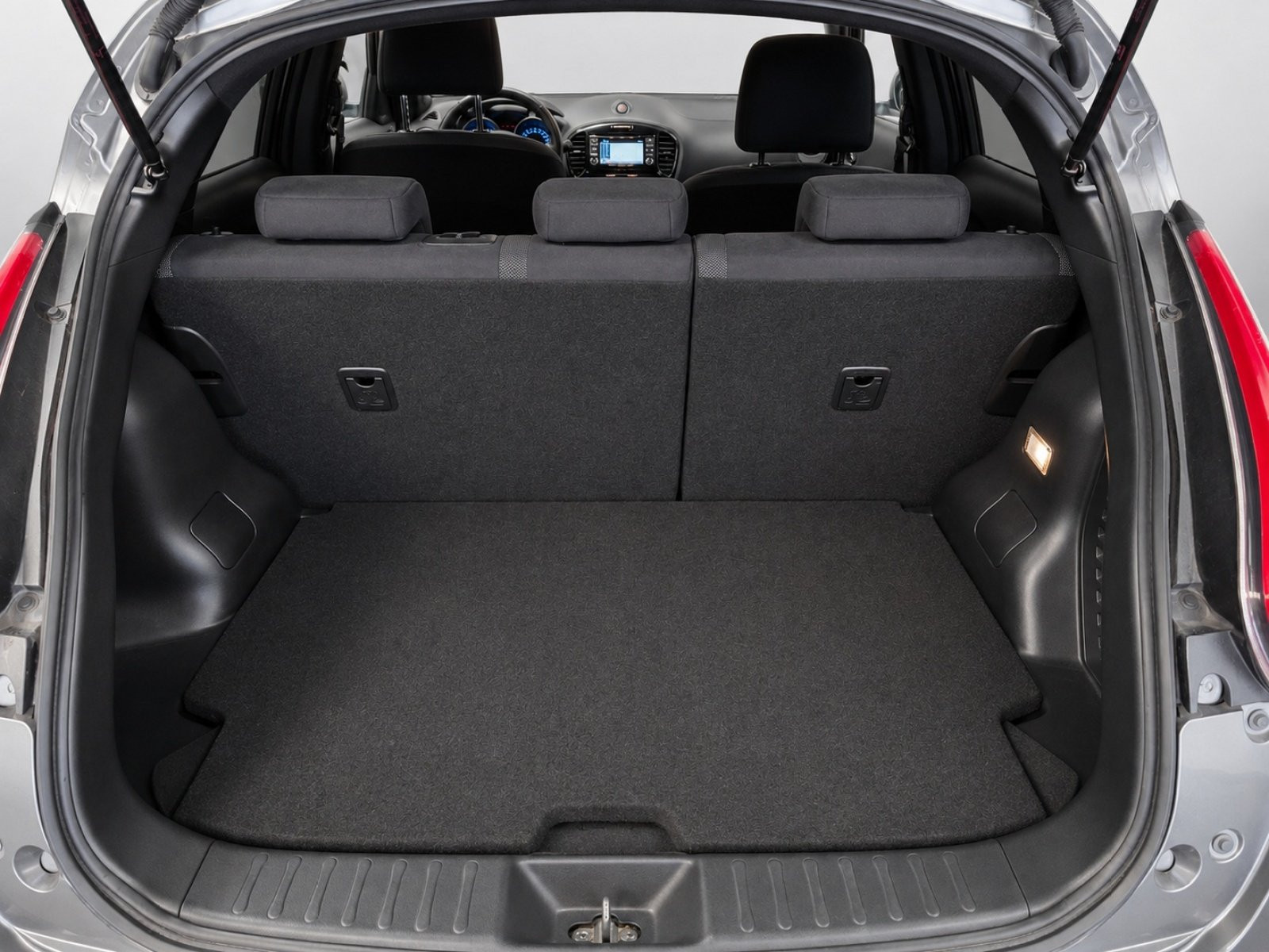 
                                                Voiture
                                                 NISSAN JUKE - 1.5 DCI 110 CV VISIA PACK - 5 CV