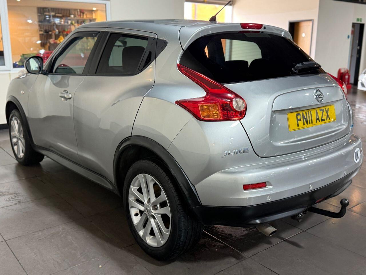 Voiture
                                                 Nissan Juke 1.5 dCi 8v Acenta Sport SUV 5dr Diesel Manual Euro 5 (110 ps)