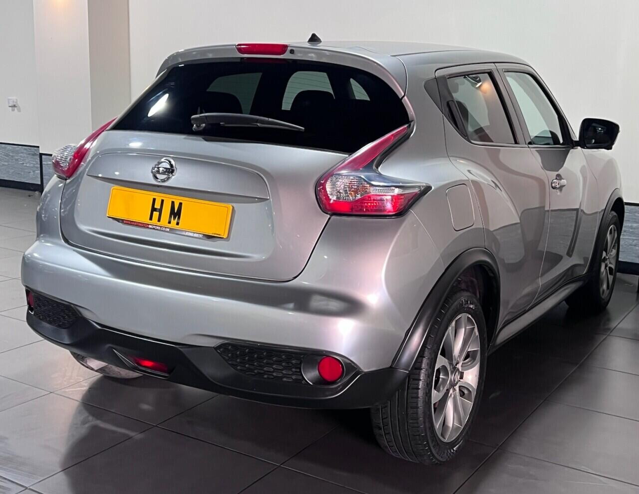 Voiture
                                                 Nissan Juke 1.5 dCi Tekna SUV 5dr Diesel Manual Euro 6 (s/s) (110 ps)