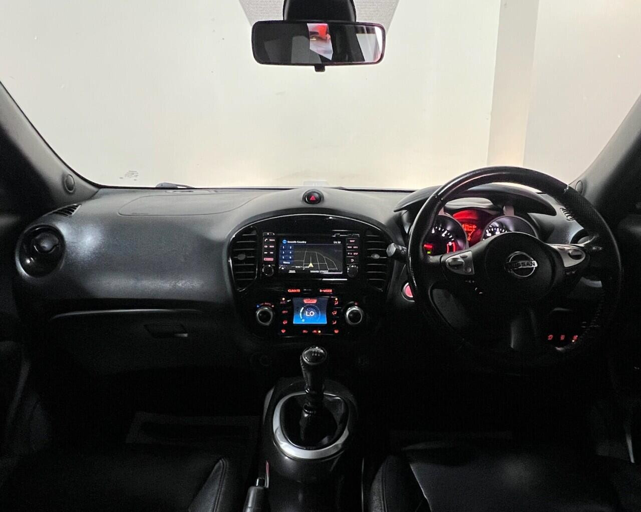 Voiture
                                                 Nissan Juke 1.5 dCi Tekna SUV 5dr Diesel Manual Euro 6 (s/s) (110 ps)