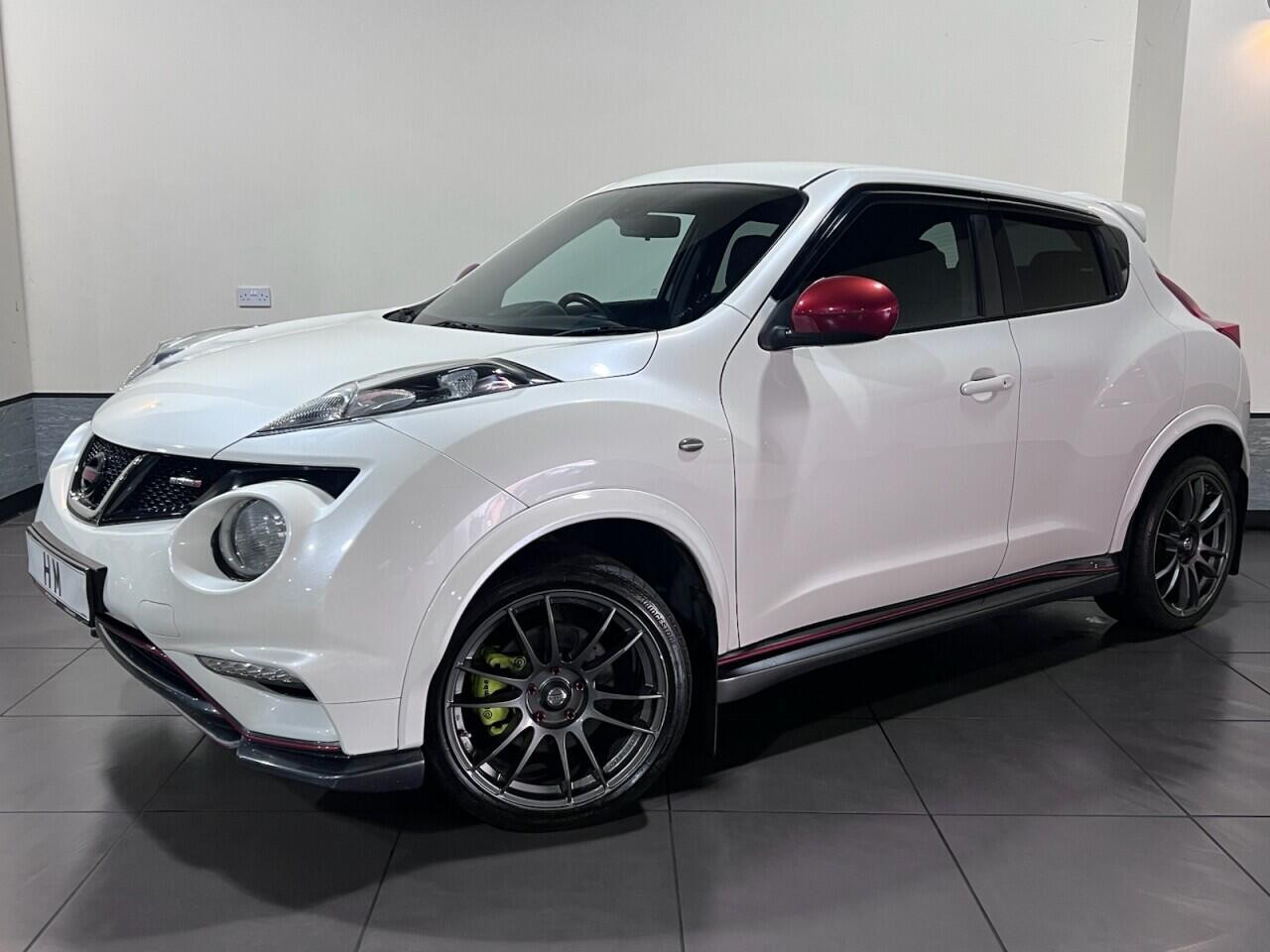 Voiture
                                                 Nissan Juke 1.6 DIG-T Nismo SUV 5dr Petrol Manual Euro 5 (200 ps)