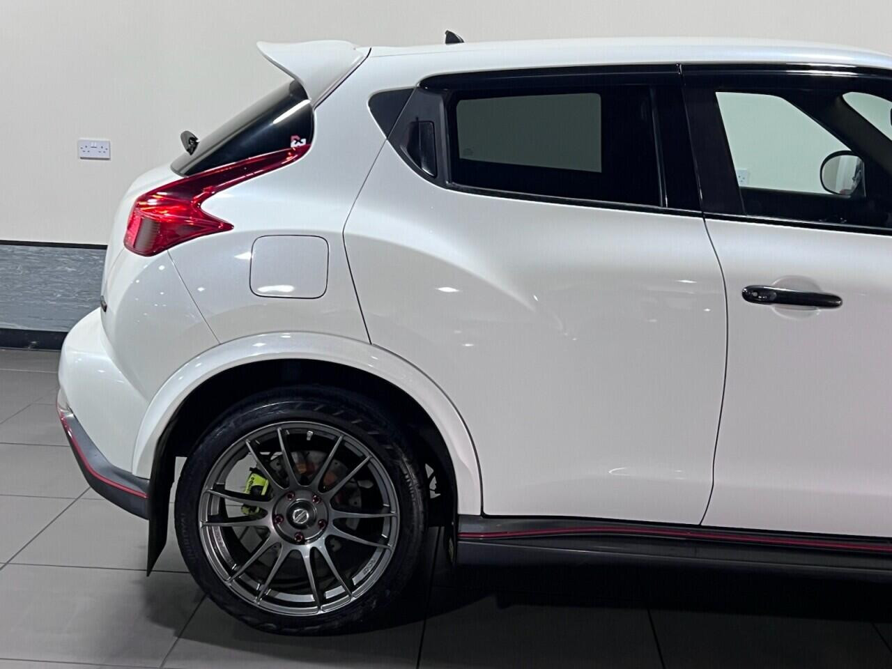 
                                                Voiture
                                                 Nissan Juke 1.6 DIG-T Nismo SUV 5dr Petrol Manual Euro 5 (200 ps)