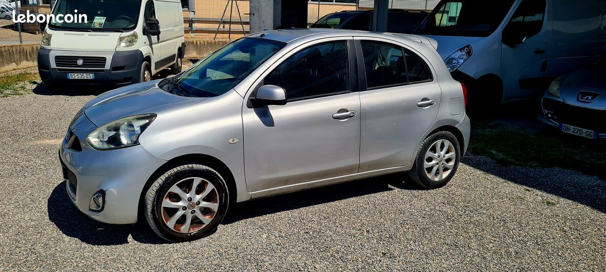 
                                                Voiture
                                                 Nissan micra acenta 80 ch 5 portes