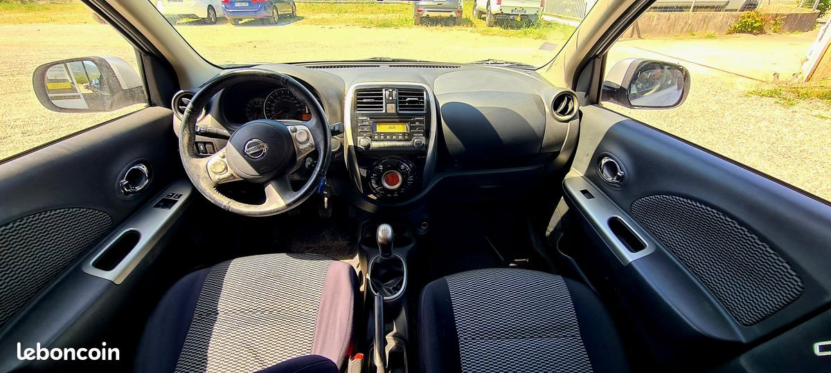 
                                                Voiture
                                                 Nissan micra acenta 80 ch 5 portes