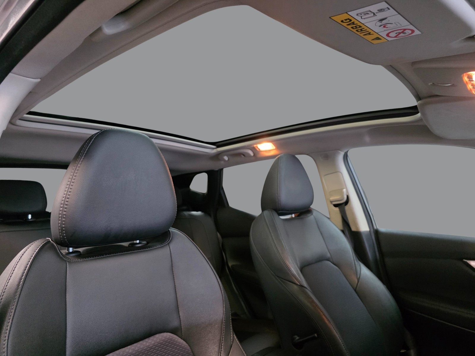 
                                                Voiture
                                                 Nissan qashqai - 1.5 dci 110 cv tekna+