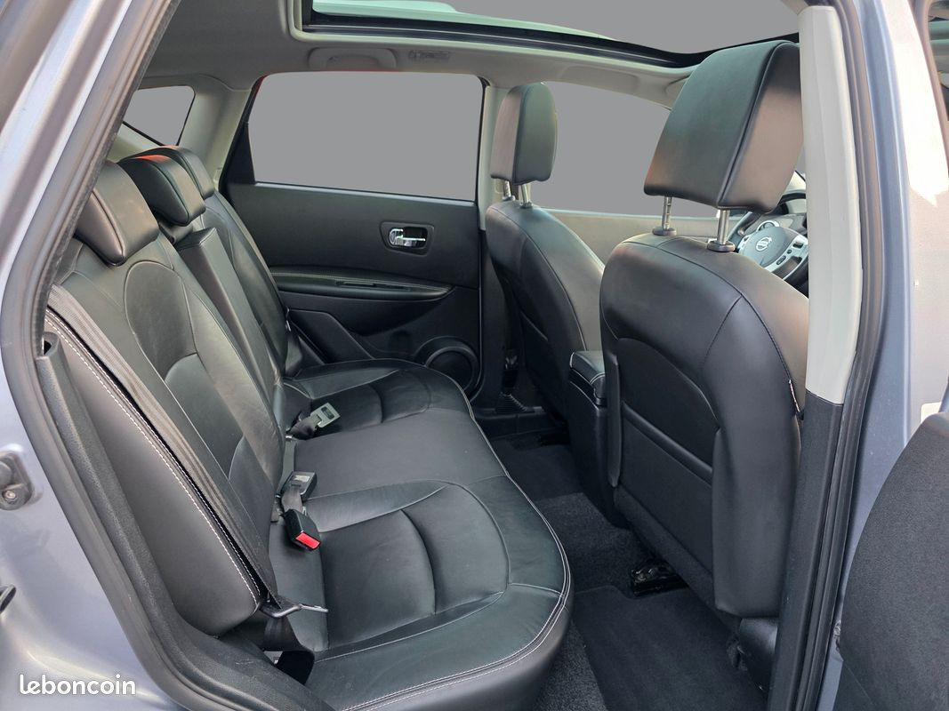 
                                                Voiture
                                                 NISSAN QASHQAI - 1.6 dCi 130 CV - TechView Edition