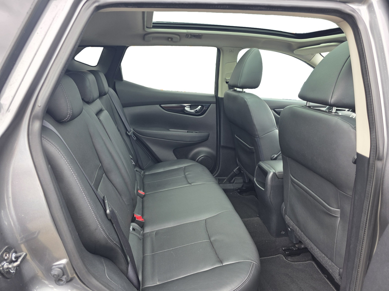 
                                                Voiture
                                                 NISSAN QASHQAI - 1.6 dCi 130 CV TEKNA - 7 CV