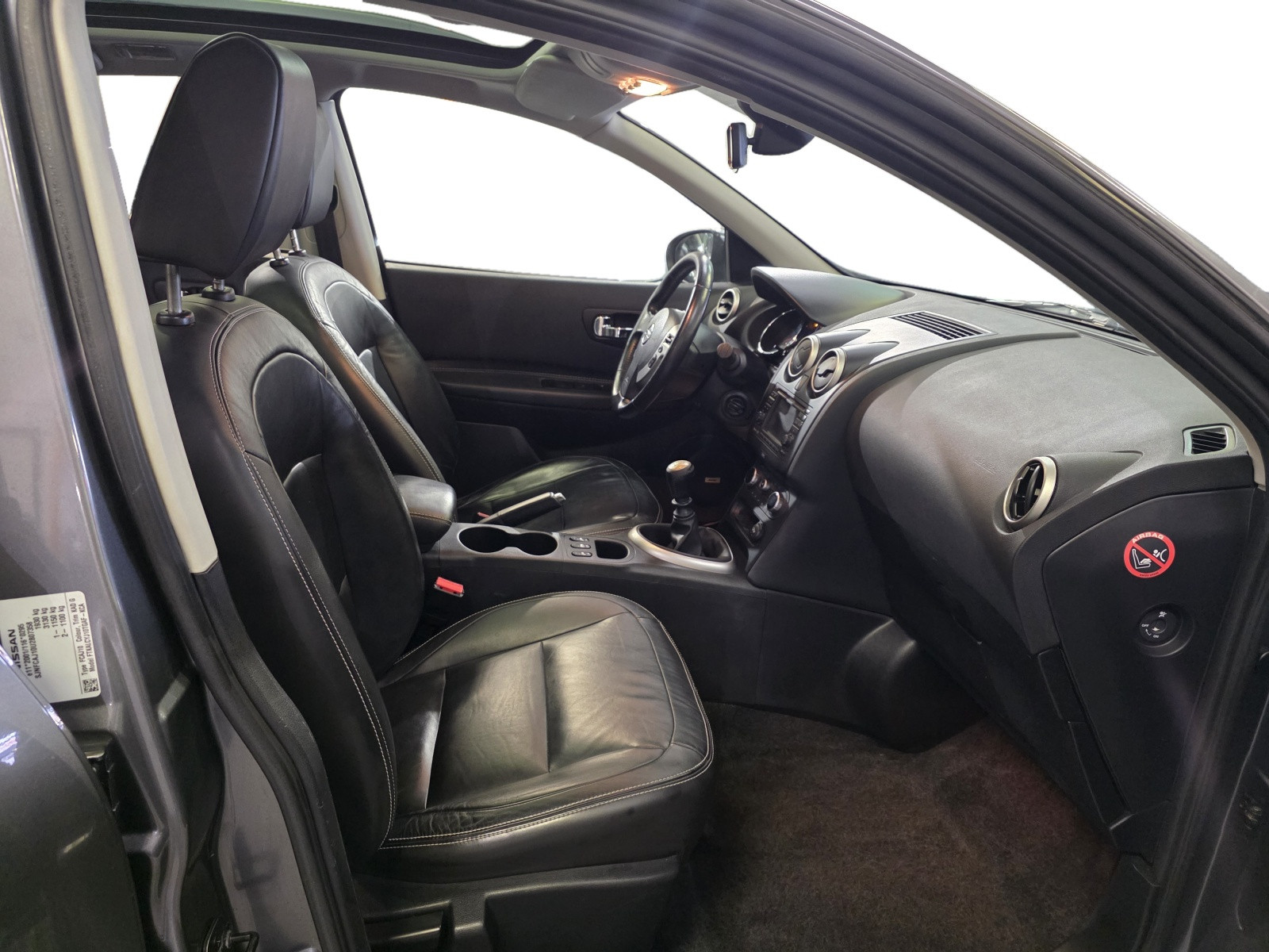 
                                                Voiture
                                                 Nissan Qashqai