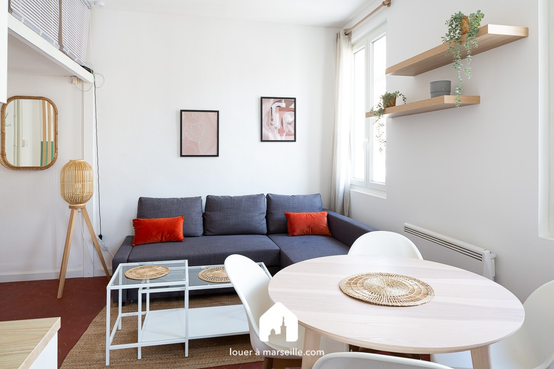 
                                                Location
                                                 NOTRE DAME DU MONT - LAM