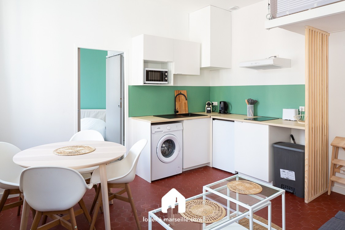 
                                                Location
                                                 NOTRE DAME DU MONT - LAM