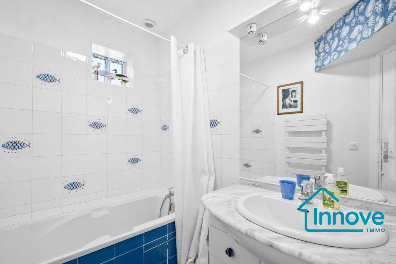 
                                                Vente
                                                 Nouvelle France : Belle maison familiale avec 5 chambres/1 burea