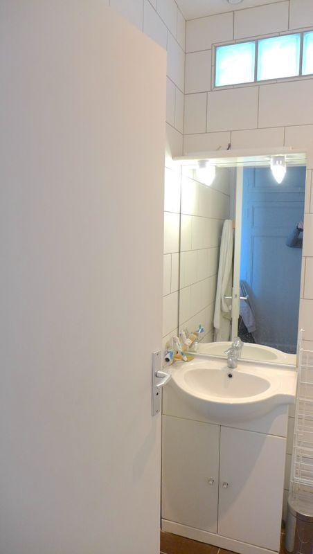 
                                                Location
                                                 Oberkampf, calme, vue dégagée, rénové, ascenceur
