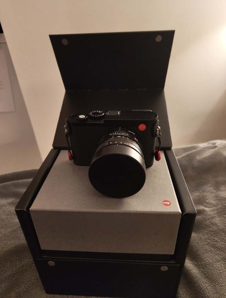 
                                                Photo
                                                 Objectif Summilux 28 mm f/1,7 ASPH – Noir
