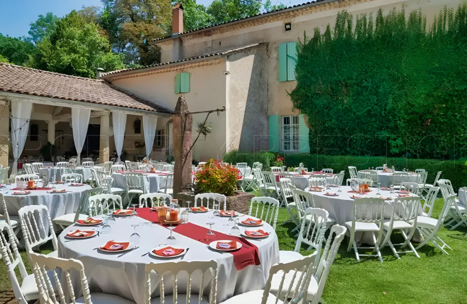 
                                                Vente
                                                 OCCITANIE DOMAINE MARIAGES EVENEMENTIEL 2,8 HA