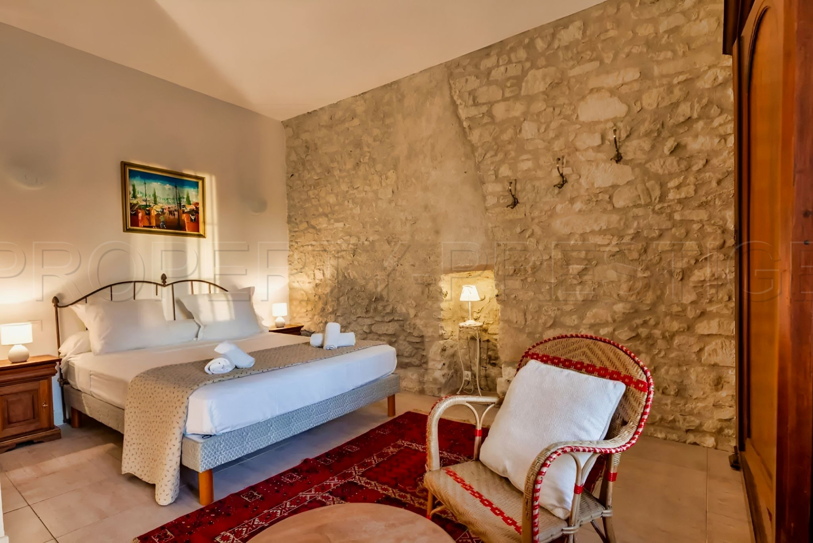 
                                                Vente
                                                 OCCITANIE DOMAINE MARIAGES EVENEMENTIEL 2,8 HA