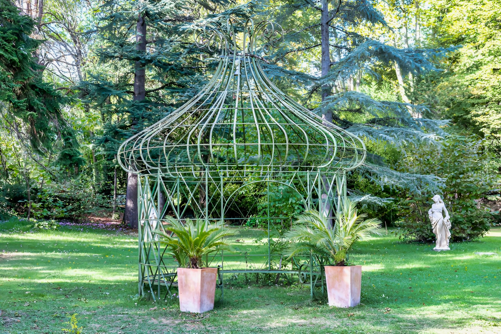 
                                                Vente
                                                 OCCITANIE DOMAINE MARIAGES EVENEMENTIEL 2,8 HA