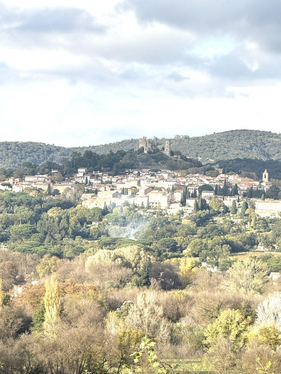 
                                                Vente
                                                 OFFRES EXCLUSIVES pour ce Joli T3 – lumineux et vue Grimaud à Cogolin