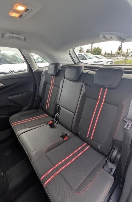 
                                                Voiture
                                                 Opel Crossland X 1.5 - 110CH GS Line