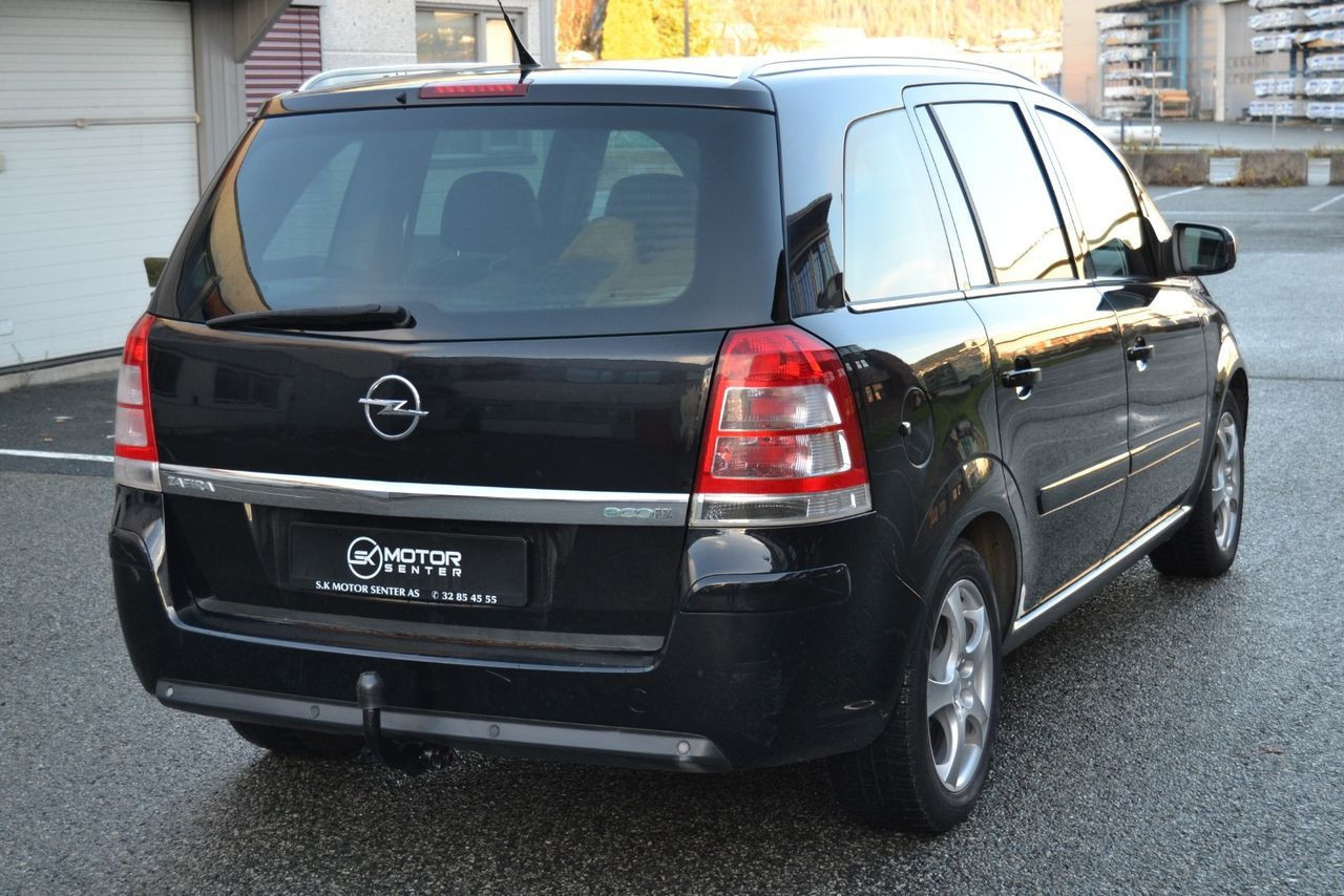 
                                                Voiture
                                                 Opel Zafira