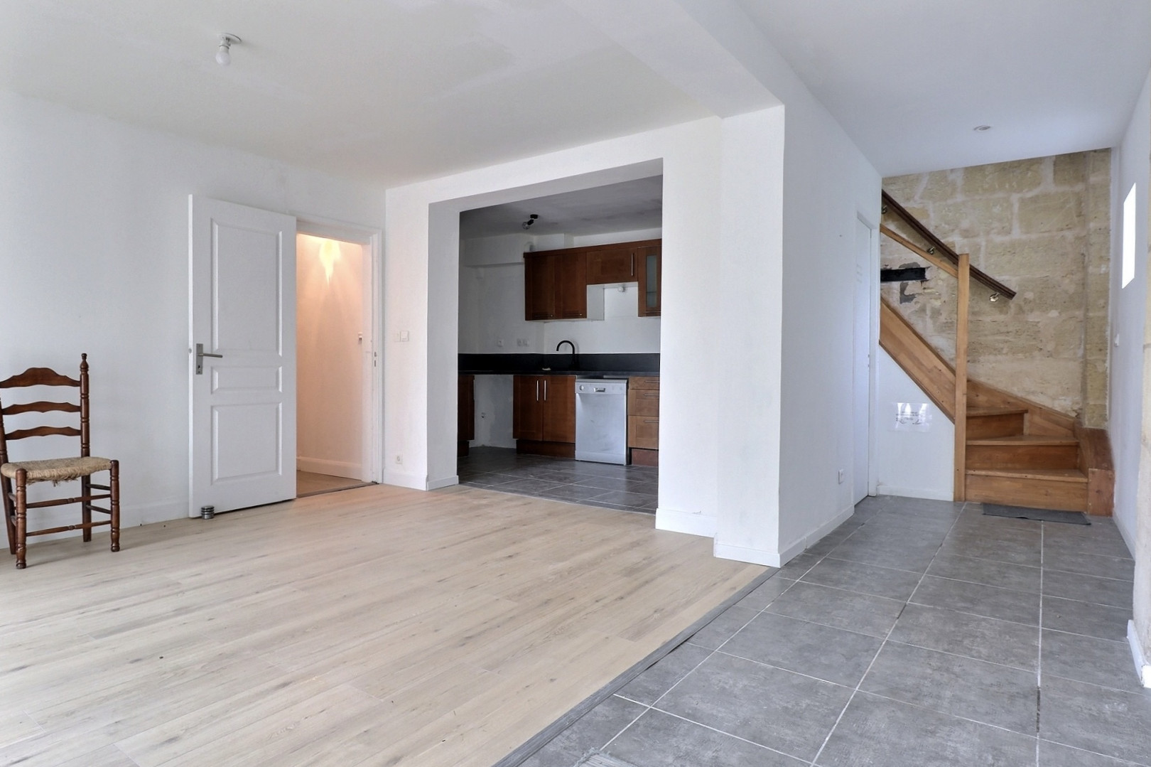 
                                                Vente
                                                 Opportunité à IZON