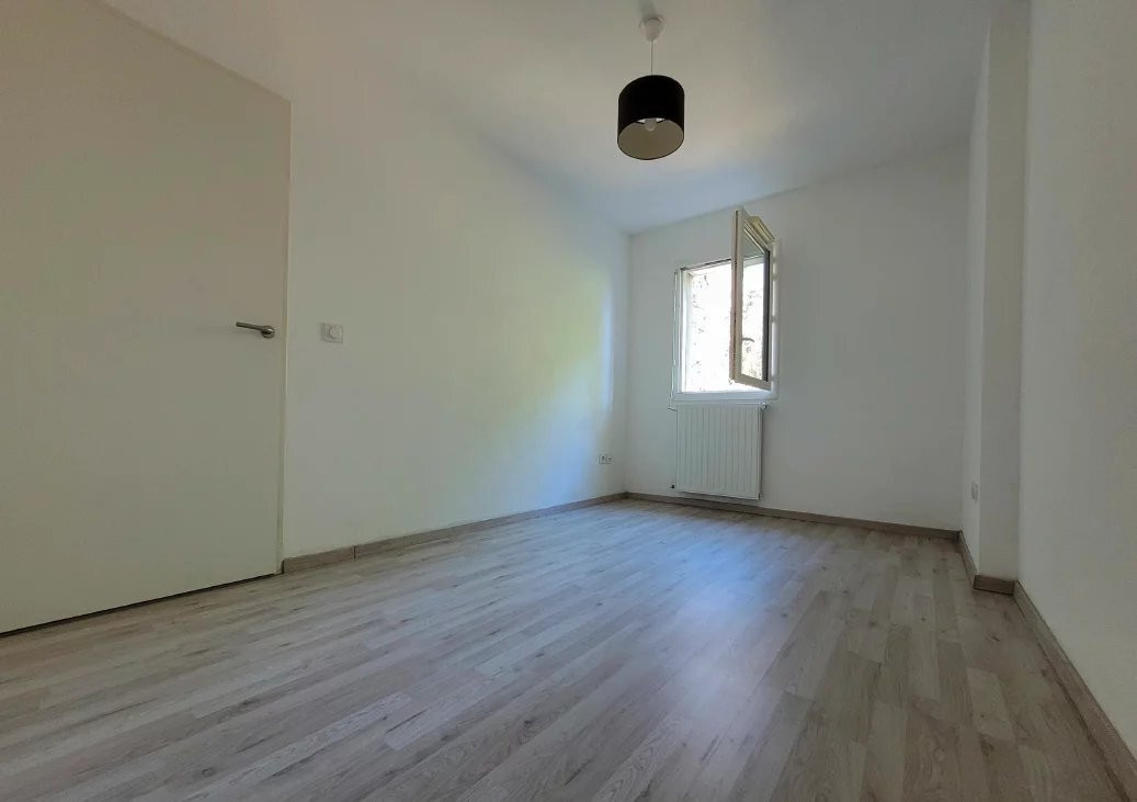 
                                                Vente
                                                 Opportunité à saisir - BORDEAUX Rive Gauche