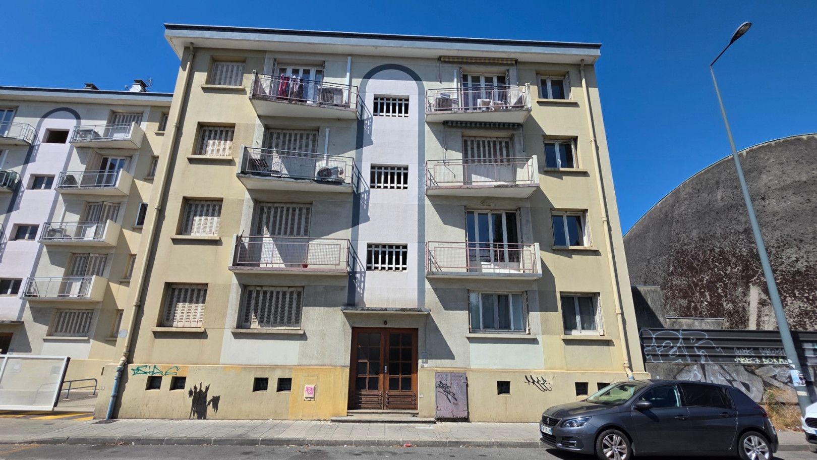 
                                                Vente
                                                 opportunité investisseur, fort rendement